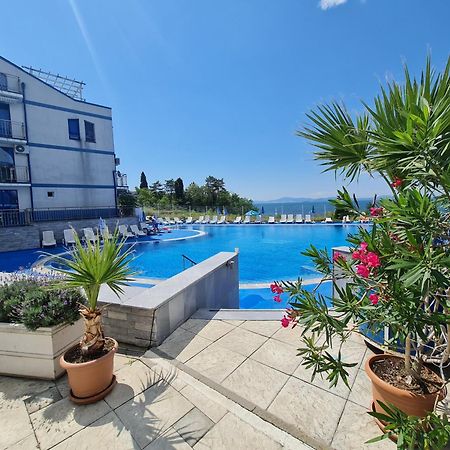 بوموري Blue Bay Palace Apart Complex المظهر الخارجي الصورة