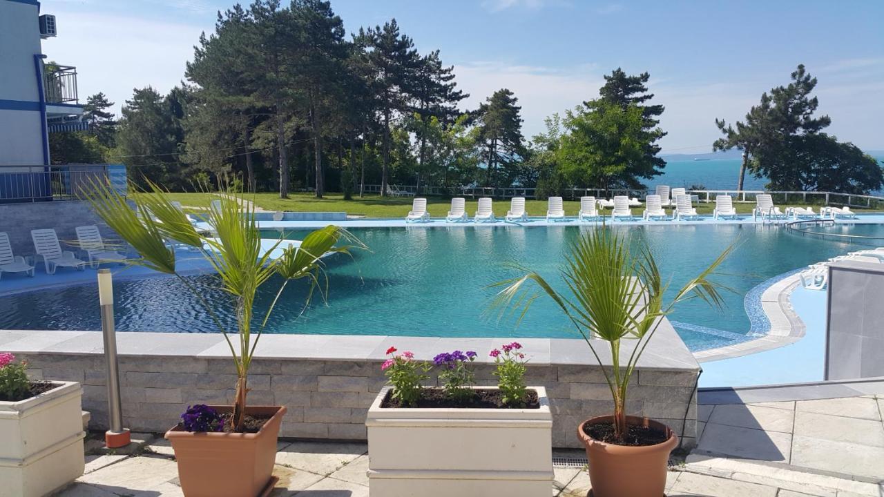بوموري Blue Bay Palace Apart Complex المظهر الخارجي الصورة